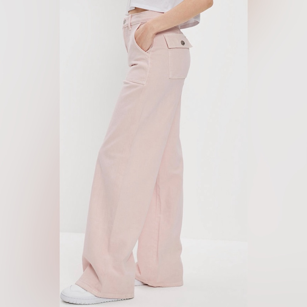 AE Stretch Super High Wasted Baggy Wide Leg Pants // light pink // size 2